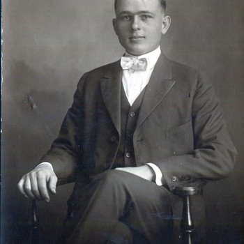 Photo of Max Dausin